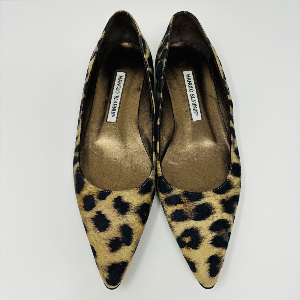 MANOLO BLAHNIK Leopard Pointed Flats